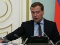 Медведев: на развитие села в 2014-2017 годах выделят 300 млрд рублей