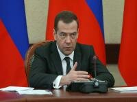 Медведева возмутил незаконный отбор нефти на Северном Кавказе